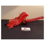 Tru scale mounted corn picker