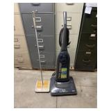 Small sharp vacuum and manual vacuum