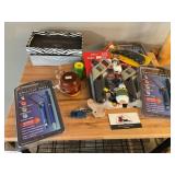 Digital tire gauge, miscellaneous items / new