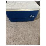 Igloo cooler