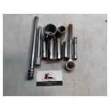 1/4 in ratchets and various sockets, metric and