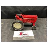 Ertl International Tractor