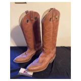 Cowboy boots size 8C