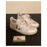 Veja shoes, size 6
