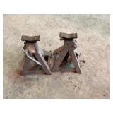 Jack stands
