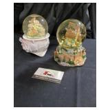 Musical snow globes