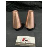 Salt and pepper shake