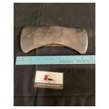 Double bit axe head