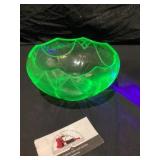 Uranium bowl has crack