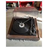 Lloyd Turntable