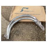 Chrome wheel well molding