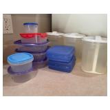 Reusable containers