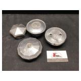 Screw on center hub caps