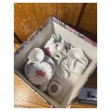 Mini ceramic tea set