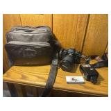 Nikox N2000 camera and speed light