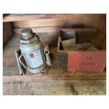 Hydraulic jack and hardware