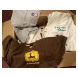 Menï¿½s clothing, L, XL