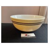 Pyrex Stack and Snack/Speckled Lines Bowl