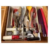 Knives and kitchen utensils