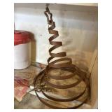 Metal spiral tree
