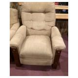 Chair / matches loveseat