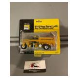 Ertl 8103 Terra Gator with Dry Fertilizer Load
