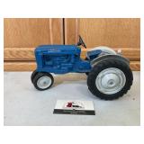 Diecast Scale Models Ford 2000 Tractor