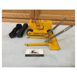 Ertl track dozer/ unknown if complete