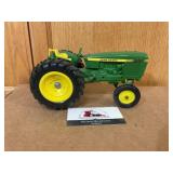 Die Cast Ertl John Deere Tractor