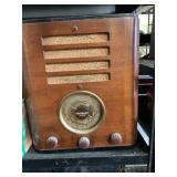Vintage Crosley radio