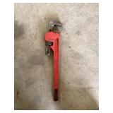 Pipe wrench