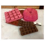 Silicone baking dishes