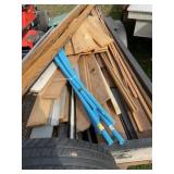Lumber, antennas, building items