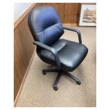 Leather like swivel office chair
