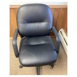 Leather like swivel office chair