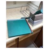 Paper cutter