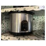 Crock pot, serving platter with lid