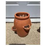 Flower pot