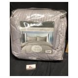 New old stock, three-piece, embossed, comforter