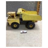 Metal Tonka dump truck