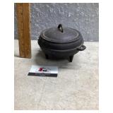 Cast-iron footed pot