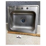 Stainless steel sink