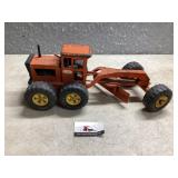 Metal Tonka Road grader