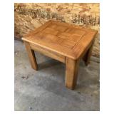 End table 27 x 22 x 20 tall
