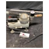 Small air compressor works as a should