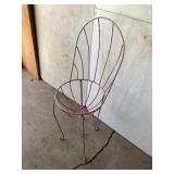 Metal plant stand