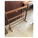 Quilt rack 32 1/2 wide