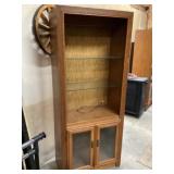 Display cabinet 32 x 17 1/4 76 1/2 tall bring