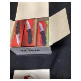 New old stock tack extreme pocket knives q