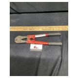 Bolt cutters